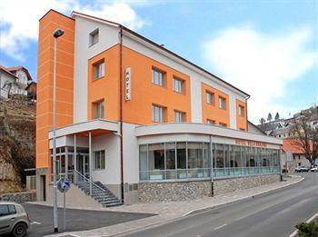 Hotel Bela Krajina เมทลิกา ภายนอก รูปภาพ