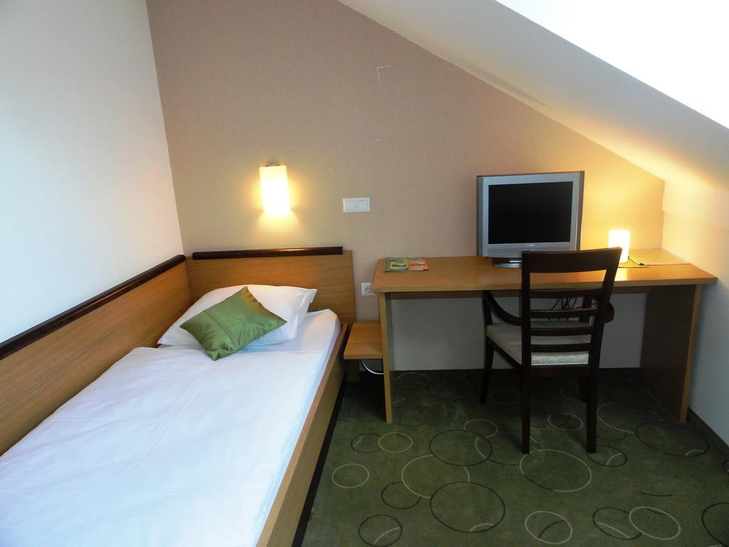 Hotel Bela Krajina เมทลิกา ห้อง รูปภาพ