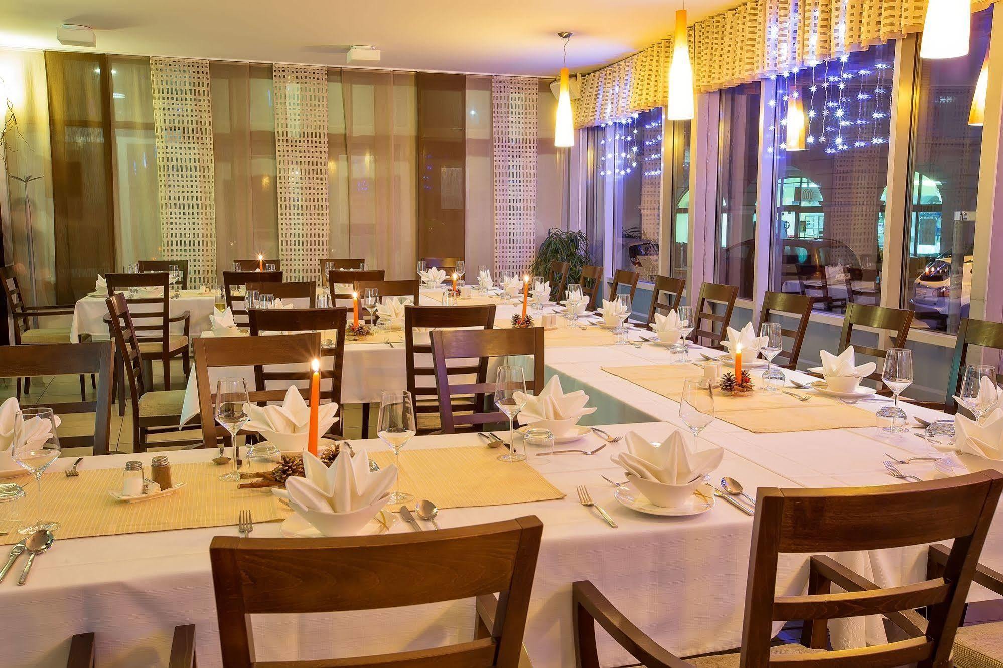 Hotel Bela Krajina เมทลิกา ภายนอก รูปภาพ